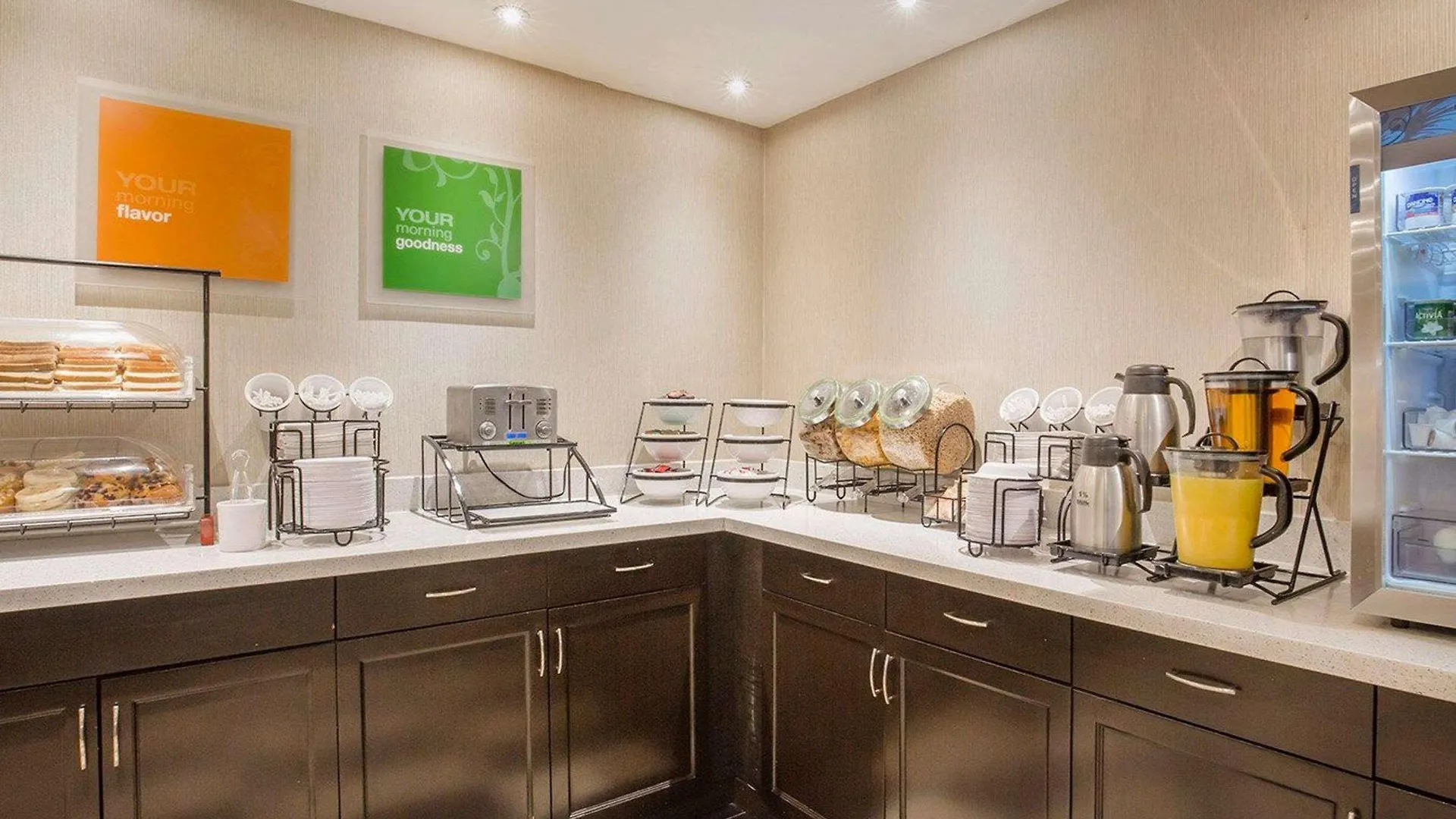 Comfort Inn & Suites University Calgary Hotel