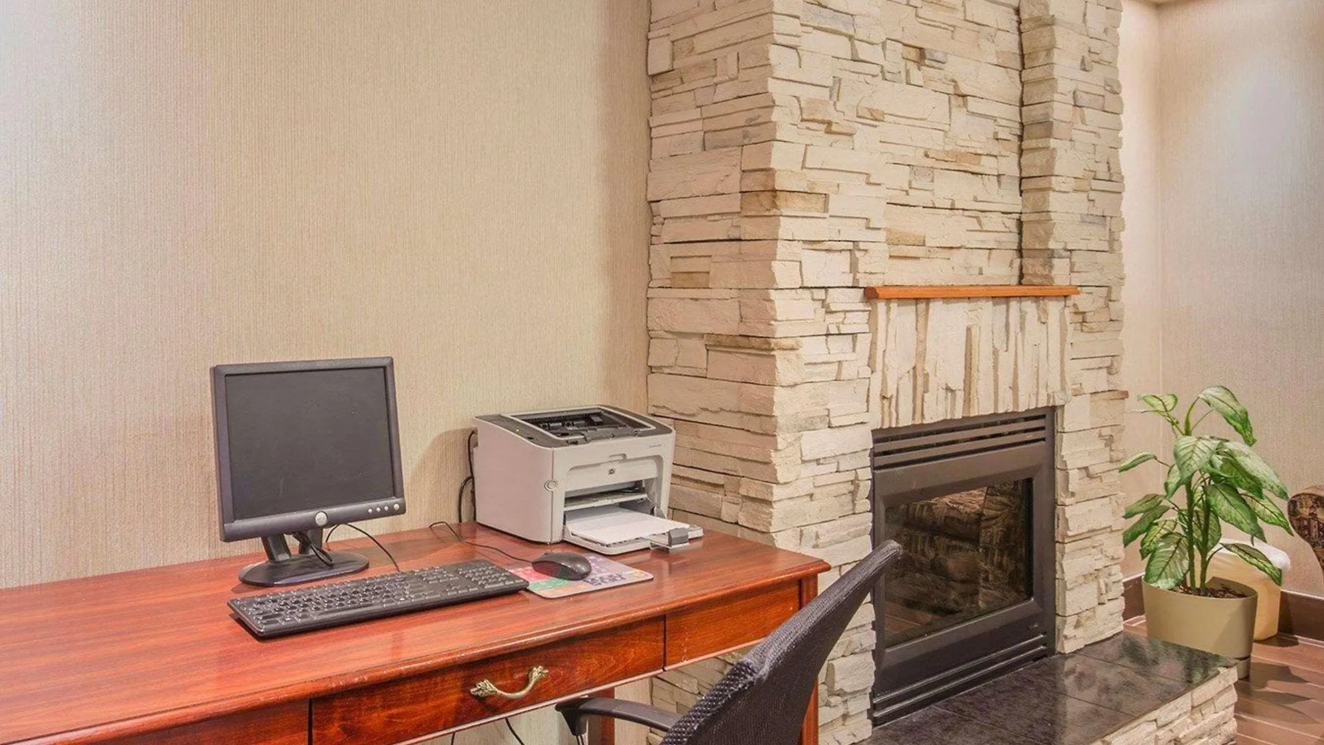 Comfort Inn & Suites University Calgary Canada