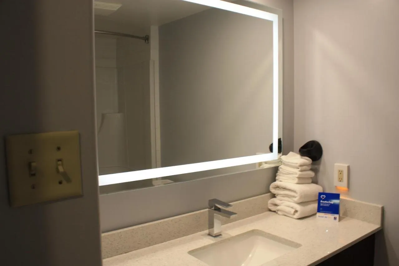 Comfort Inn & Suites University YYC Hotell